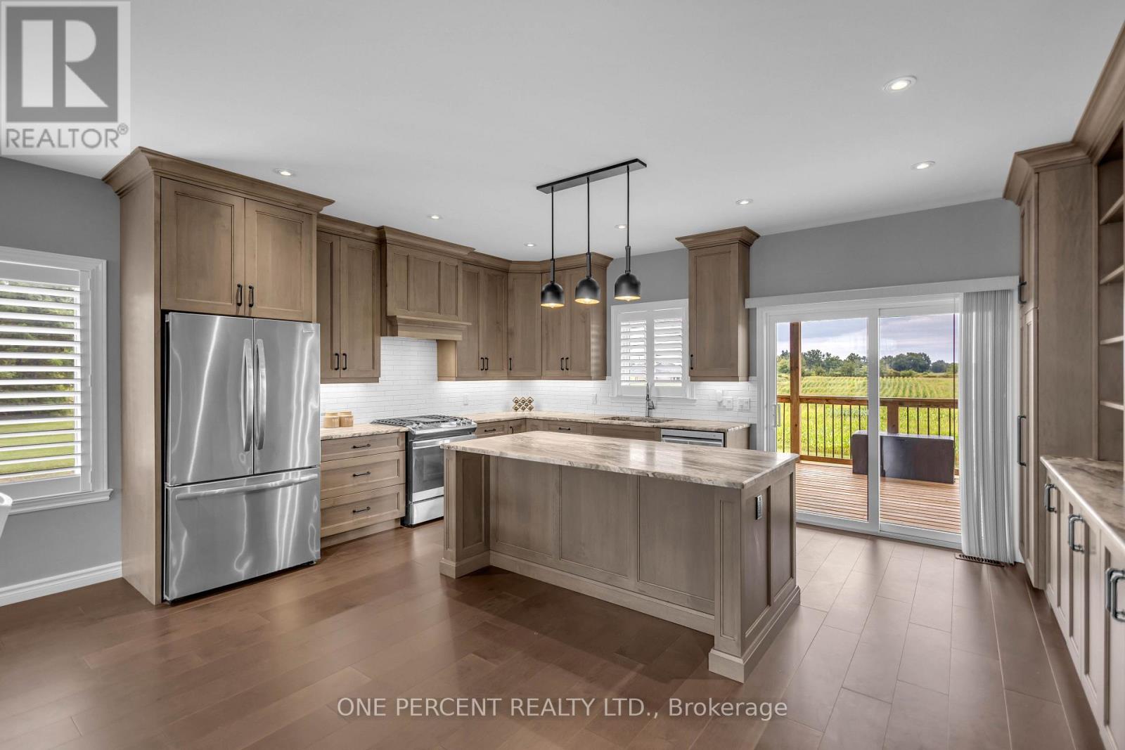 1410 Thompson Road East, Norfolk, ON photo 9