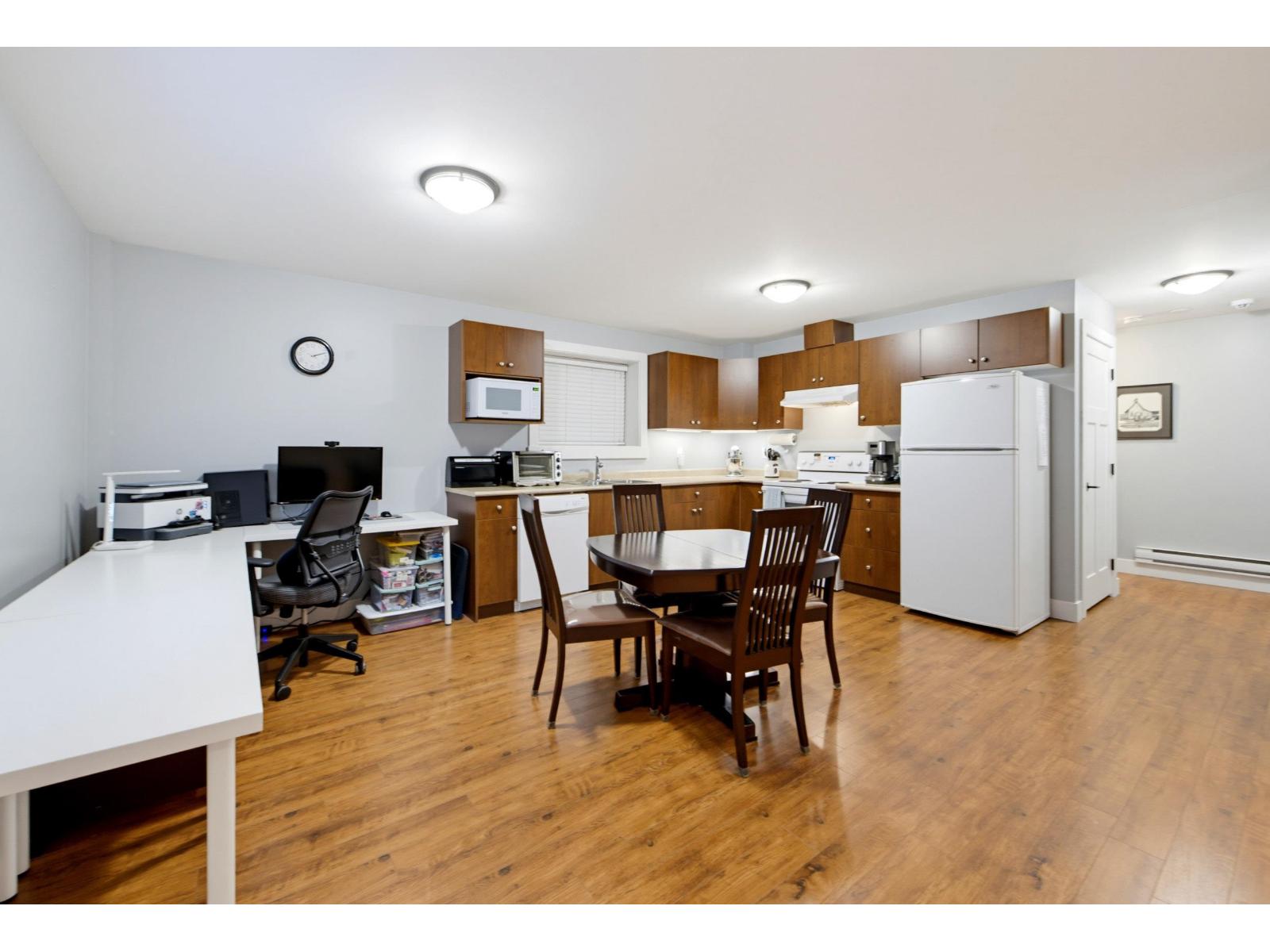 Photo of 7675 210A STREET 33