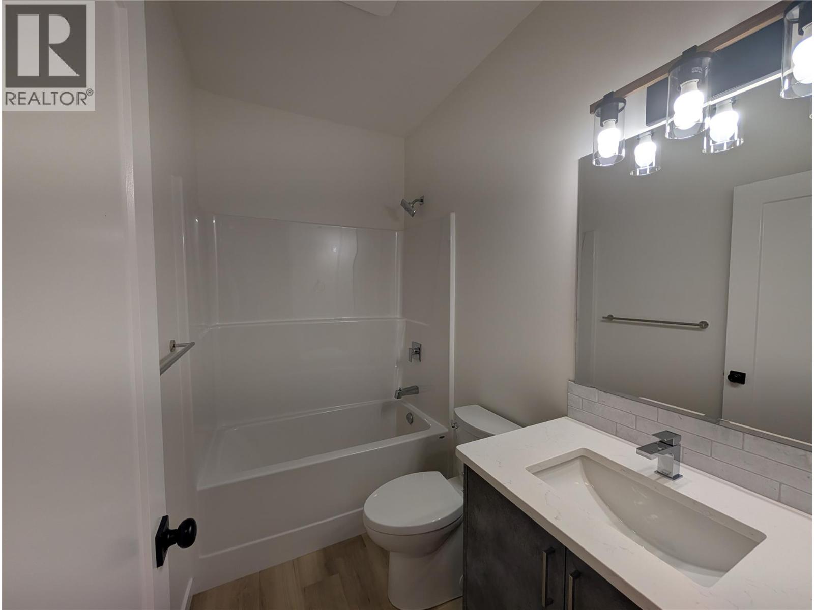 3602 Pleasant Valley Road Unit# 1, Vernon - Image 1