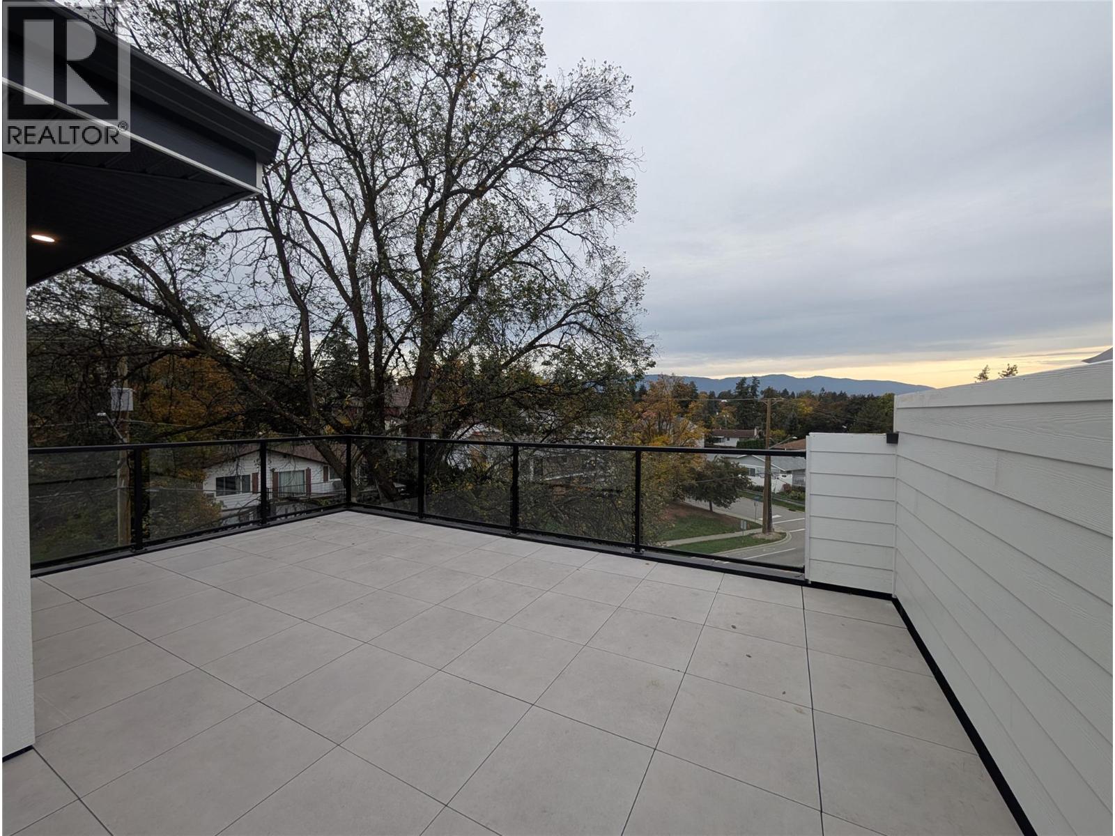 3602 Pleasant Valley Road Unit# 1, Vernon - Image 1