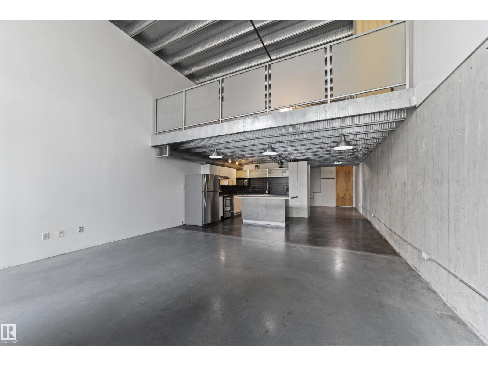 #130 10309 107 ST NW - 8
