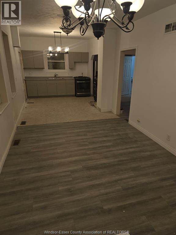 3272 PETER STREET, Windsor — photo 6
