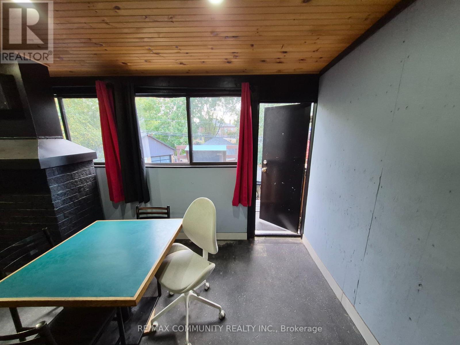 636 Vaughan Road — photo 15