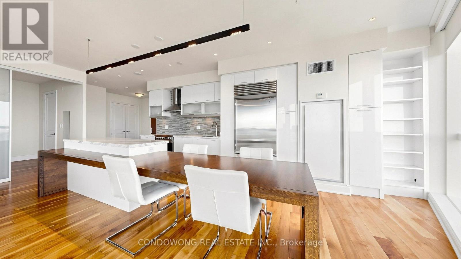 7507- 388 Yonge Street, Toronto, ON photo 10