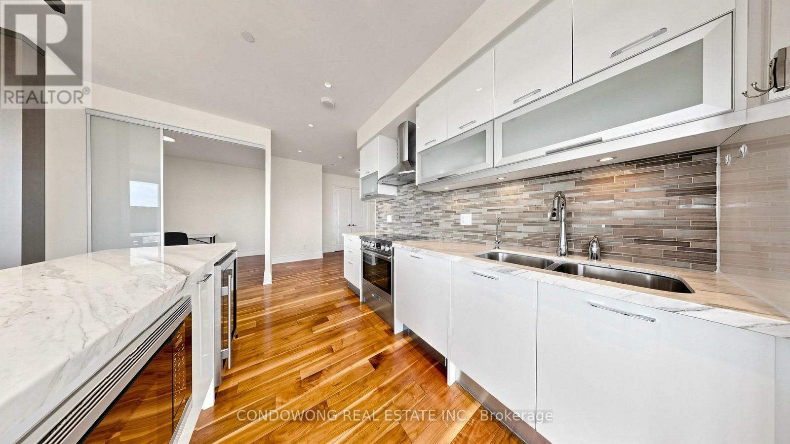 #7507 388 YONGE STREET - 14
