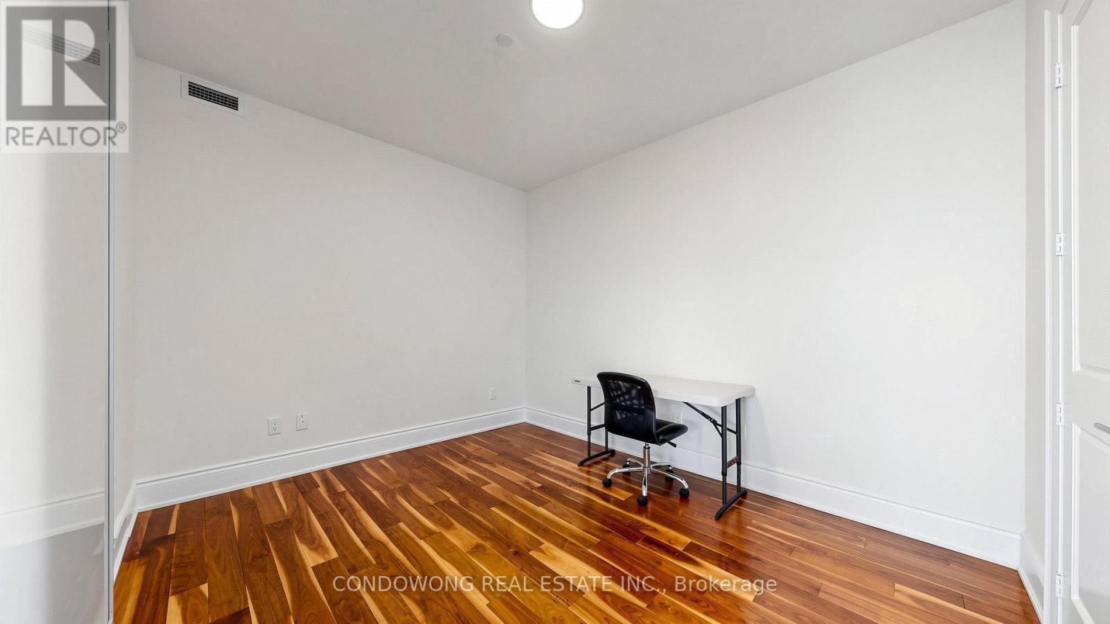 7507- 388 Yonge Street, Toronto, ON photo 17