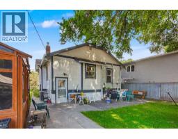 121 10 Avenue NE - photo 7