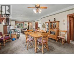 121 10 Avenue NE - photo 15