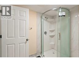 203 Penbrooke Close SE - photo 34