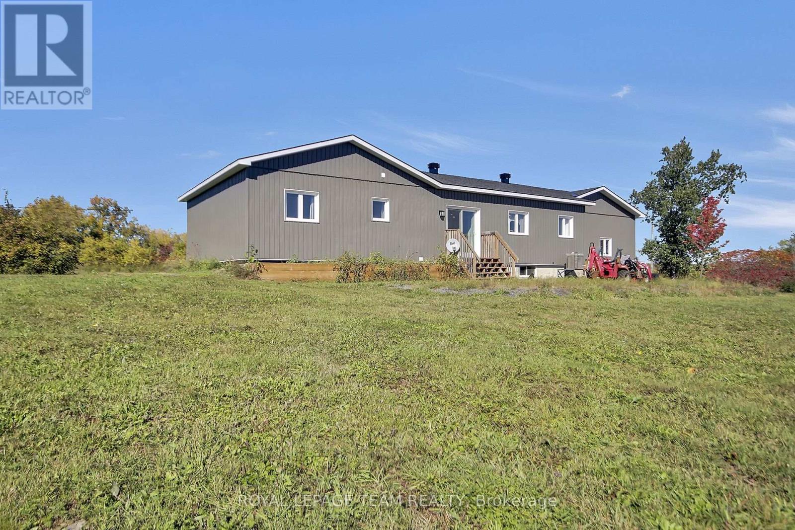 10664 BLAINE ROAD, North Dundas — photo 3
