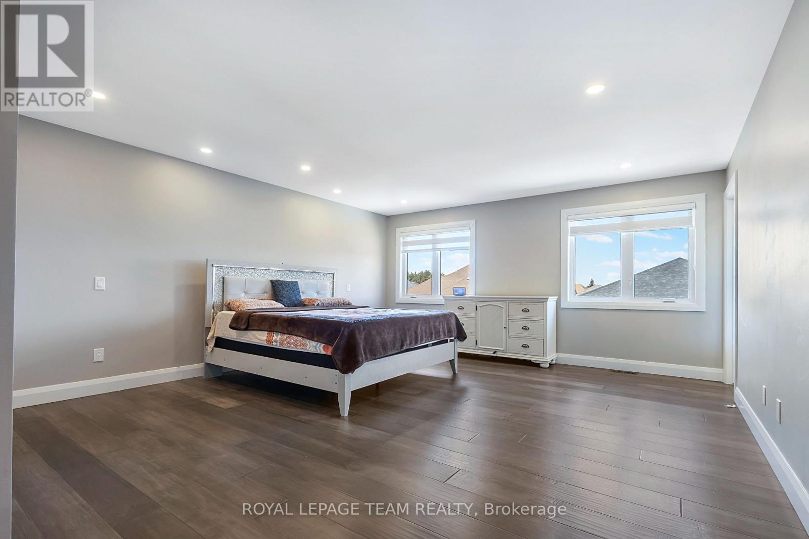 348 ABBEYDALE CIRCLE - Image 15