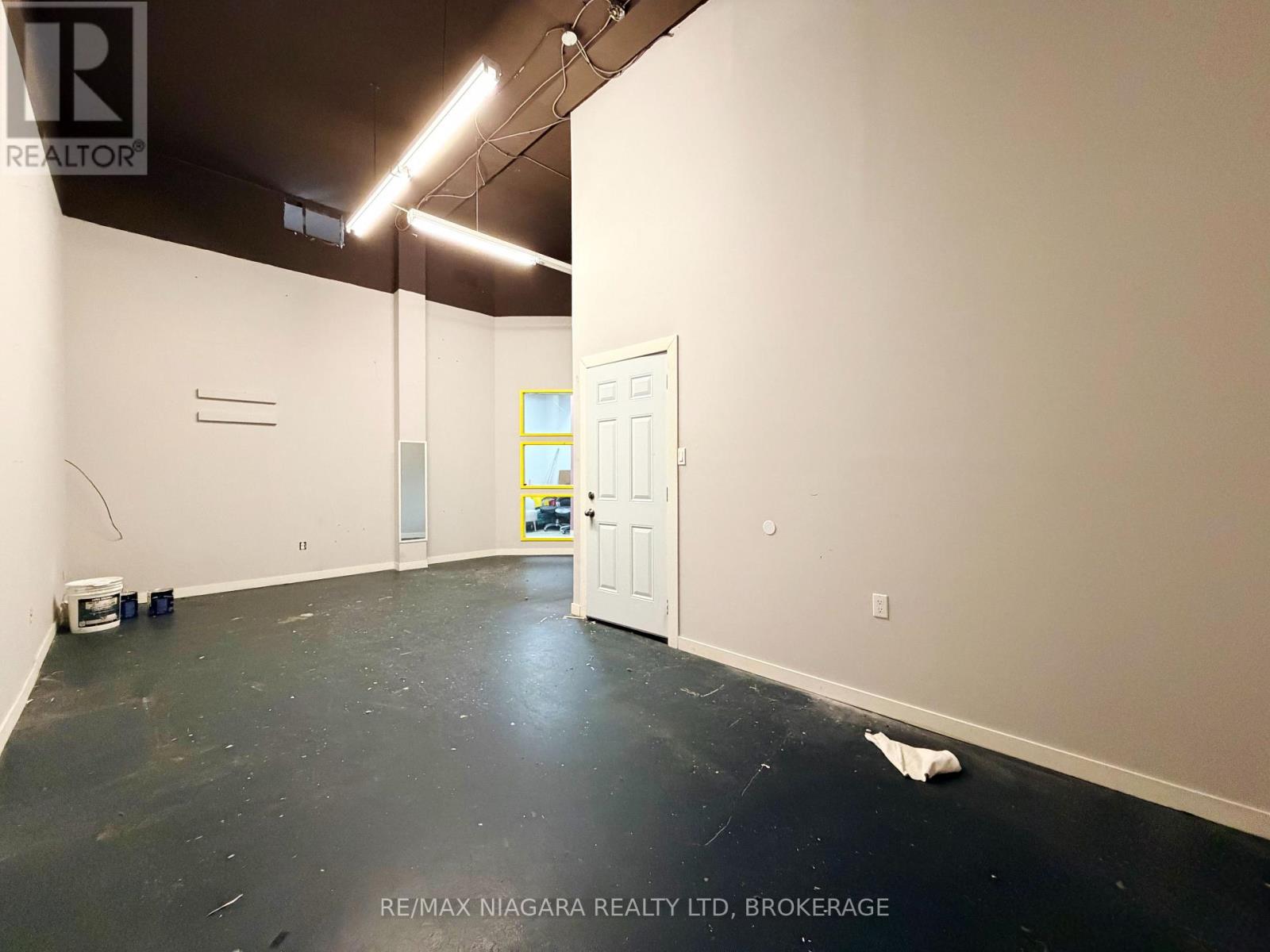 08B - 19 EAST MAIN STREET, Welland (Welland Downtown) — photo 5
