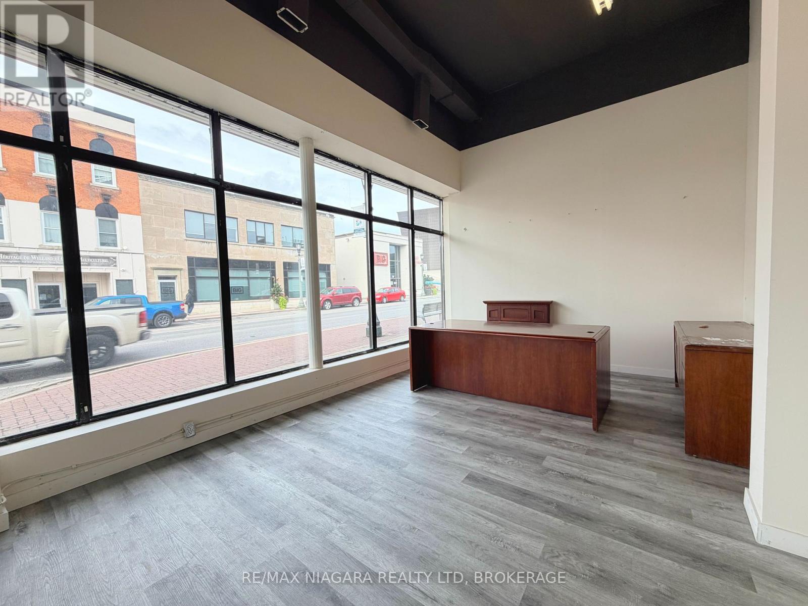 08A - 19 EAST MAIN STREET, Welland (Welland Downtown) — photo 3