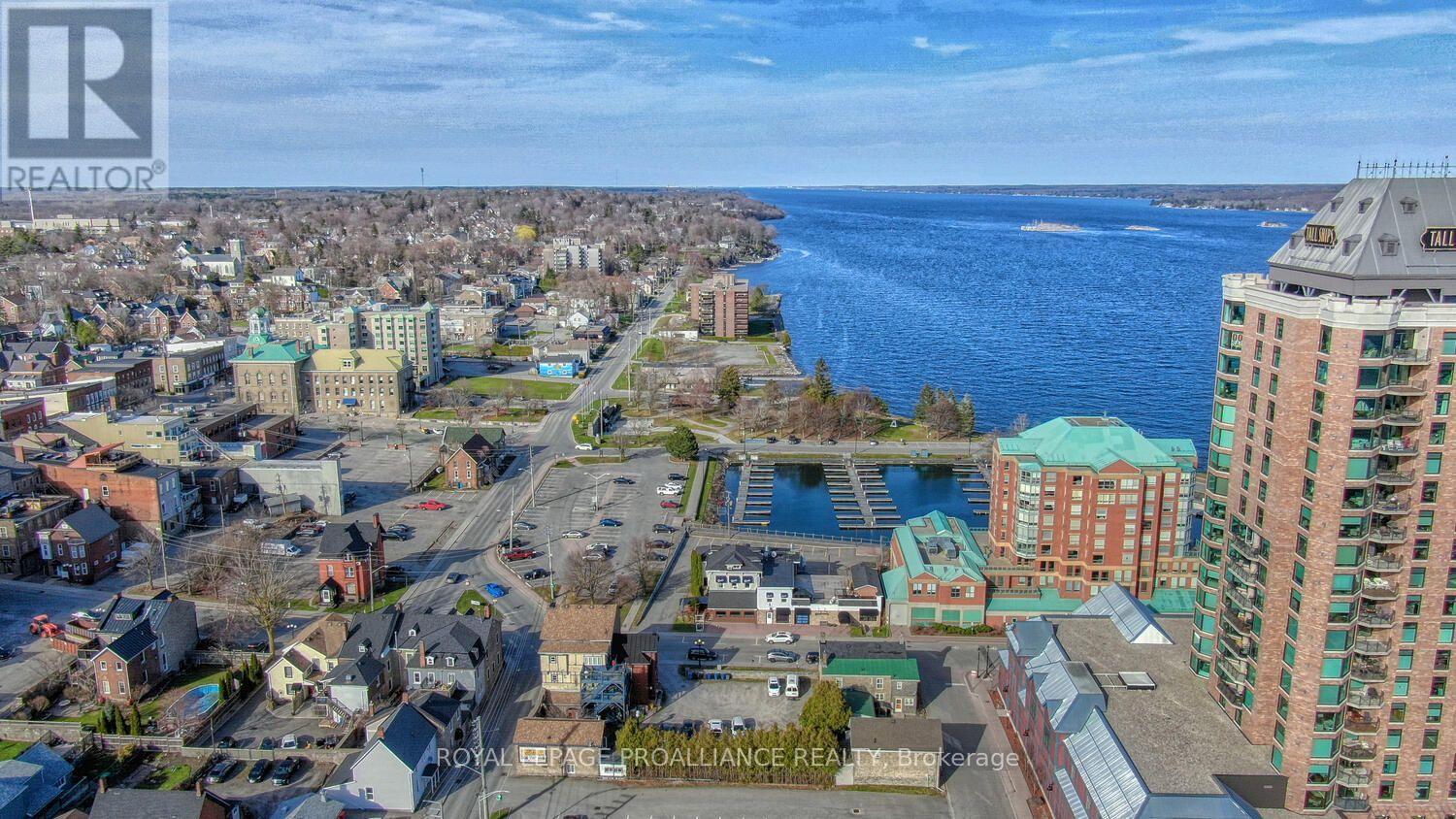 15 St Andrew Street East — photo 40