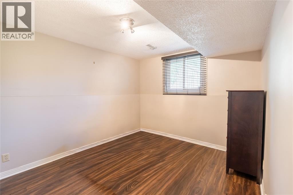 1279 Thistledown Avenue — photo 21