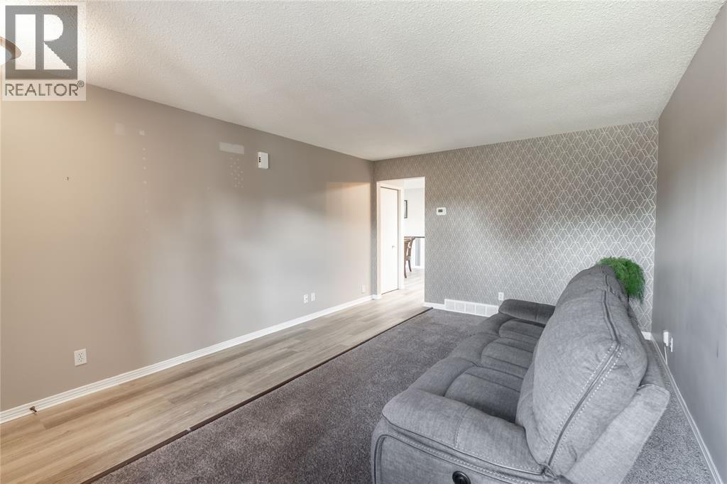 1279 THISTLEDOWN AVENUE, Sarnia — photo 5