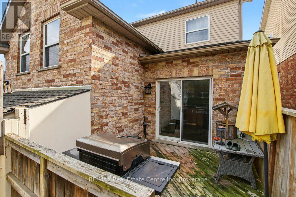 978 EDINBURGH ROAD S - 34