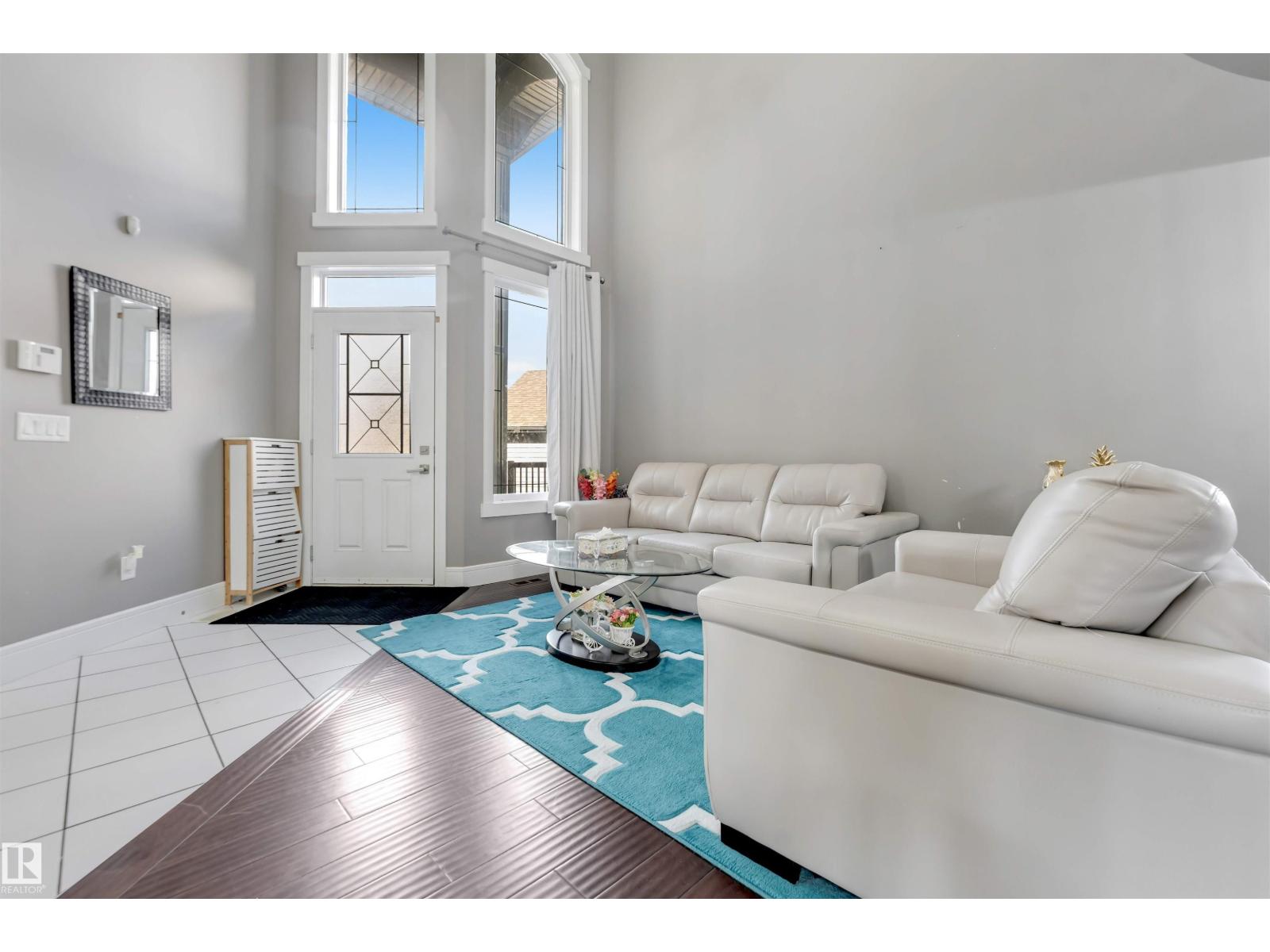707 40 AV NW - 16