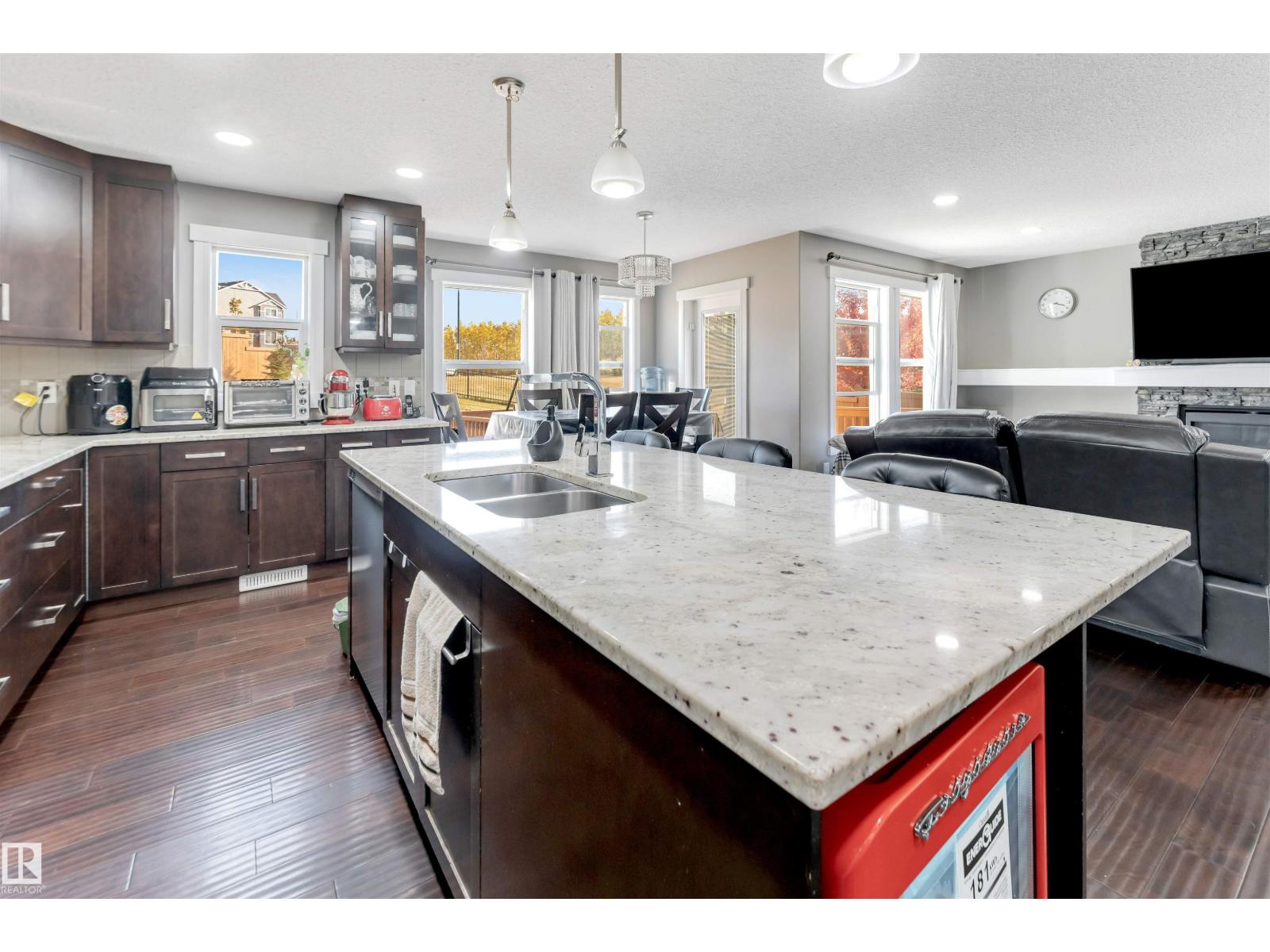 707 40 AV NW - 21