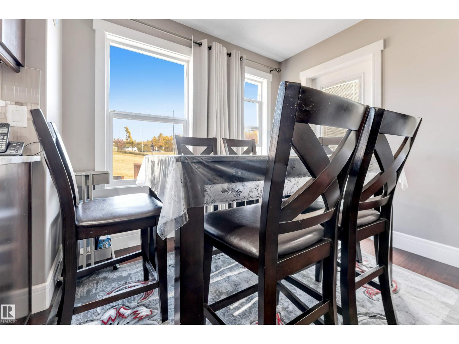 707 40 AV NW - 25
