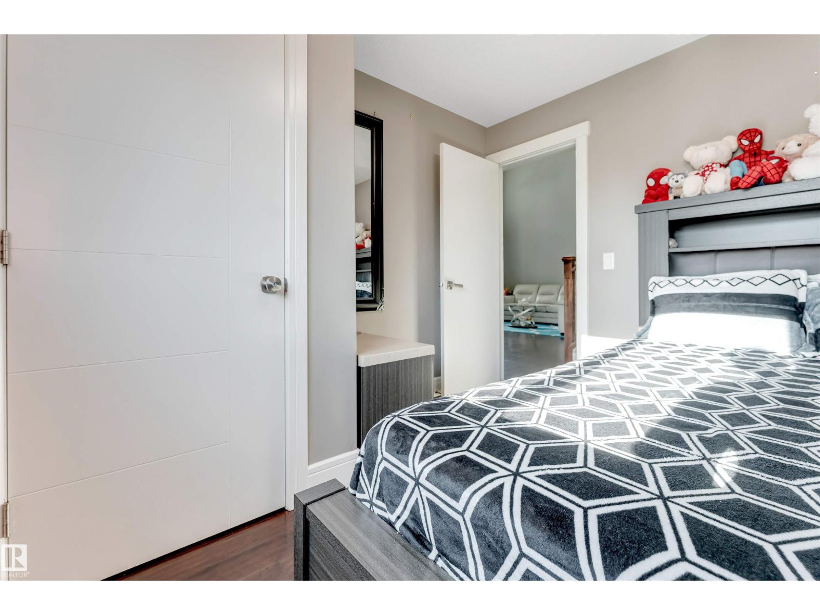 707 40 Avenue NW, Maple Crest — photo 26 of 30: Property photo