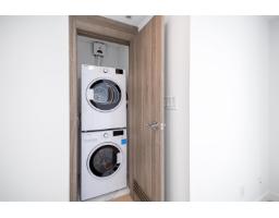 909 13768 100 Avenue, Surrey, BC V3T0V2 Photo 9