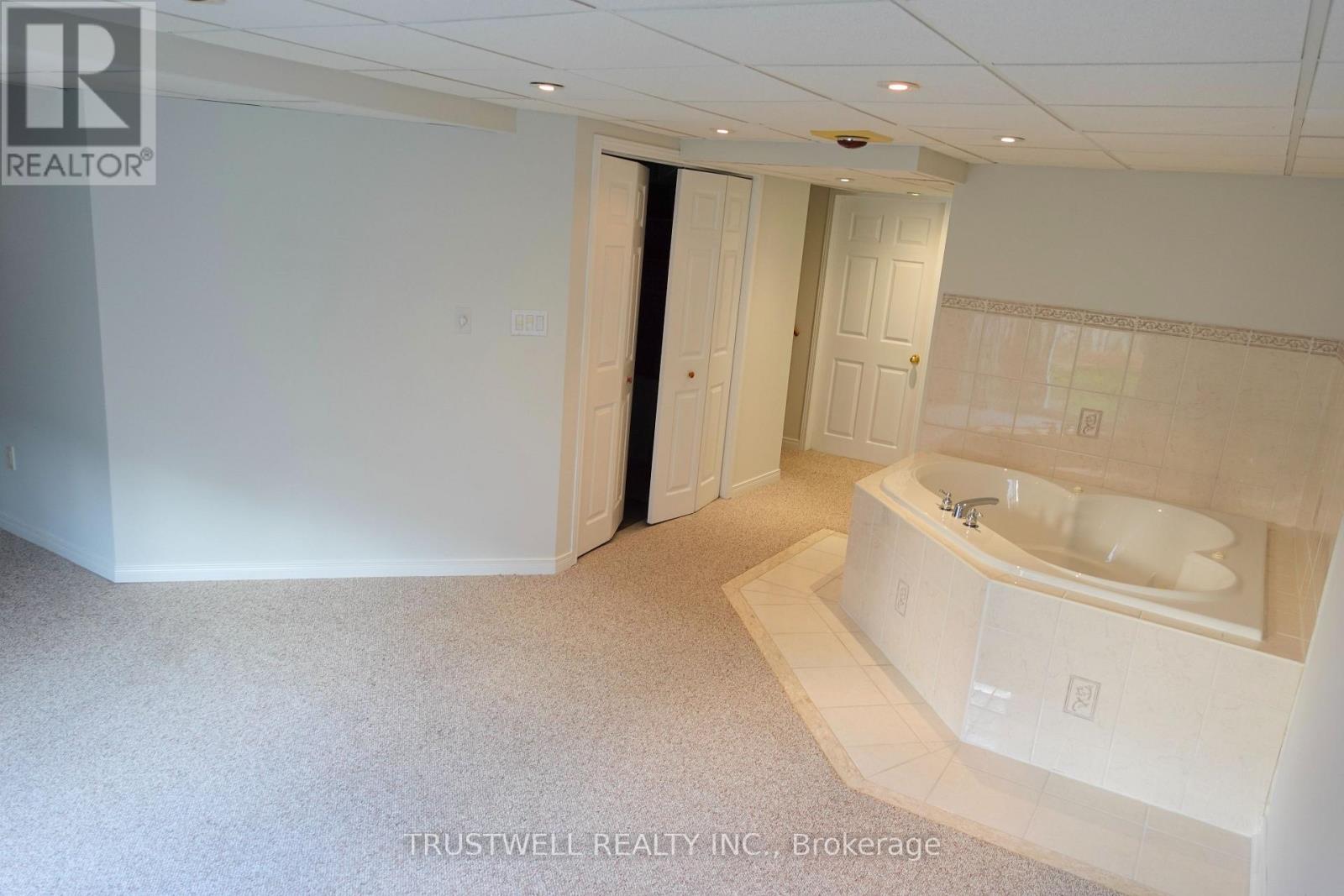 111 MILLCLIFF CIRCLE - 24