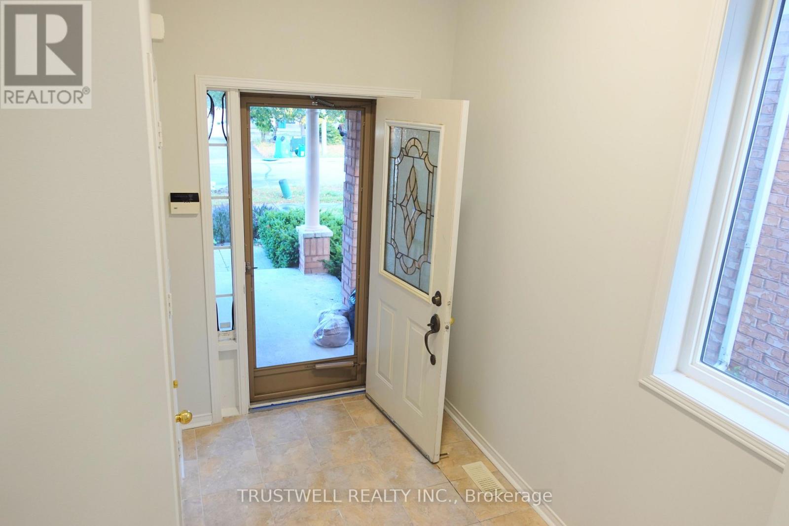 111 MILLCLIFF CIRCLE - Image 26