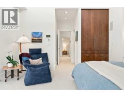 3925 15A Street SW - photo 21