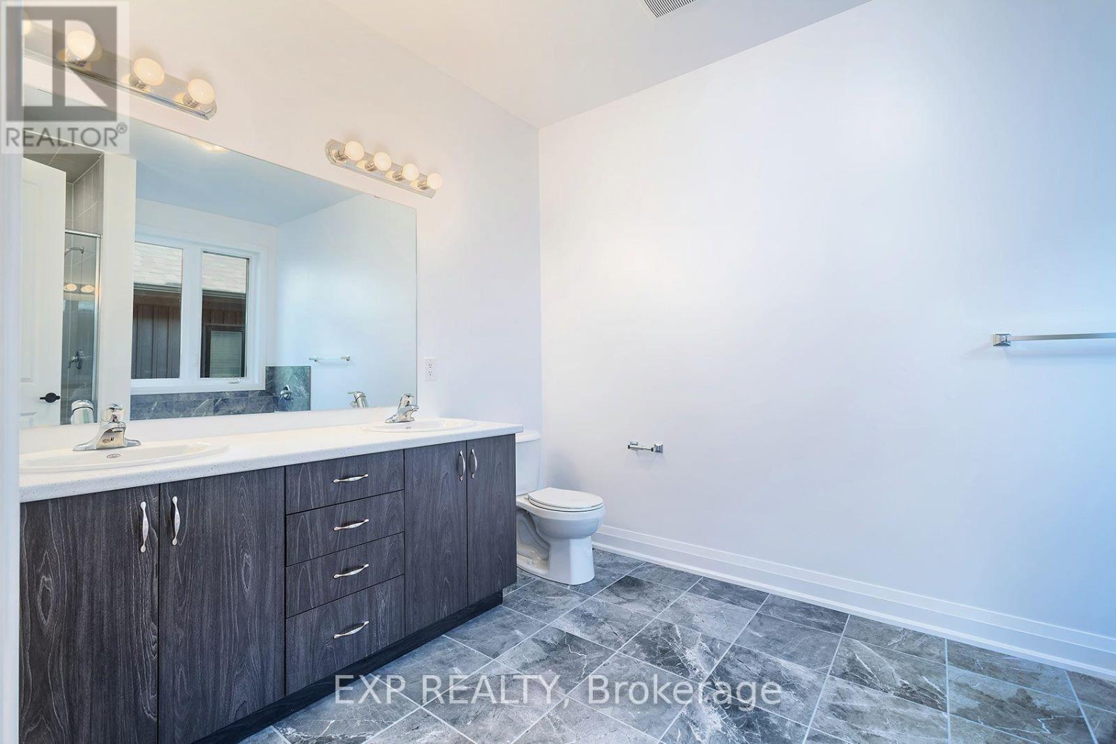 40 Lally Terrace, Barrie, ON photo 21
