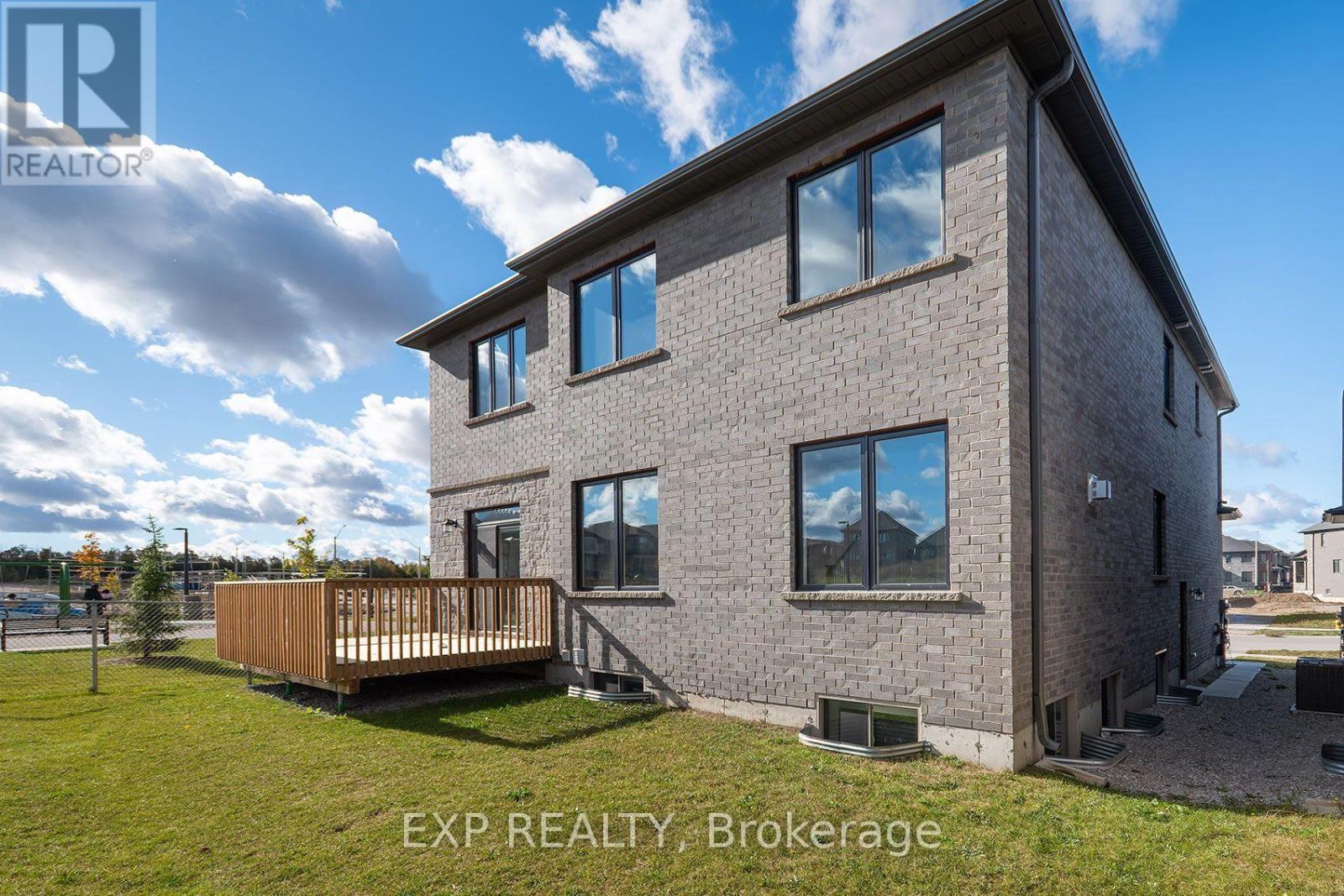 40 Lally Terrace, Barrie, ON photo 46
