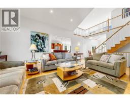 Family room - 118 Foxridge Drive, Ancaster, ON L9G5B9 Photo 8