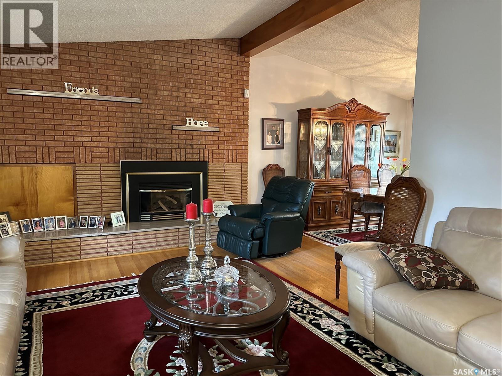 503 9th STREET NE, Weyburn — photo 3