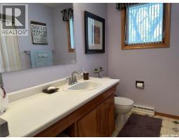503 9th Street Ne, Weyburn, SK S4H1G2 Photo 23