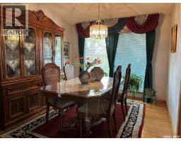 Bedroom - 503 9th Street Ne, Weyburn, SK S4H1G2 Photo 7