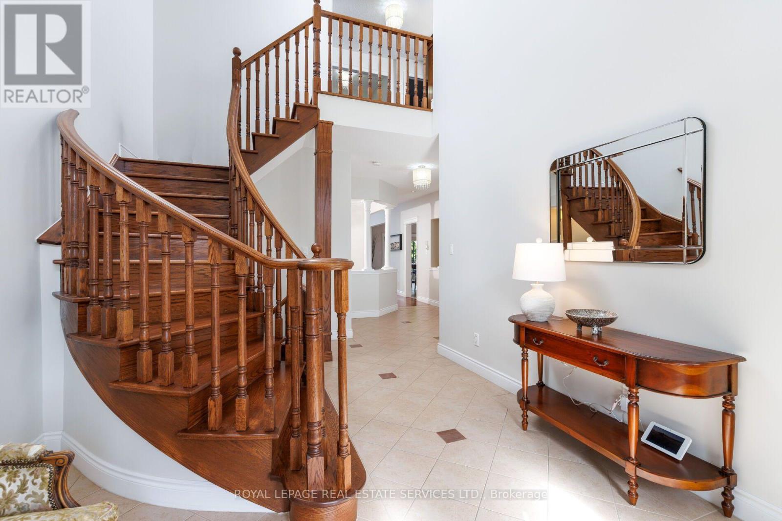 2619 North Ridge Trail, Oakville, ON photo 4