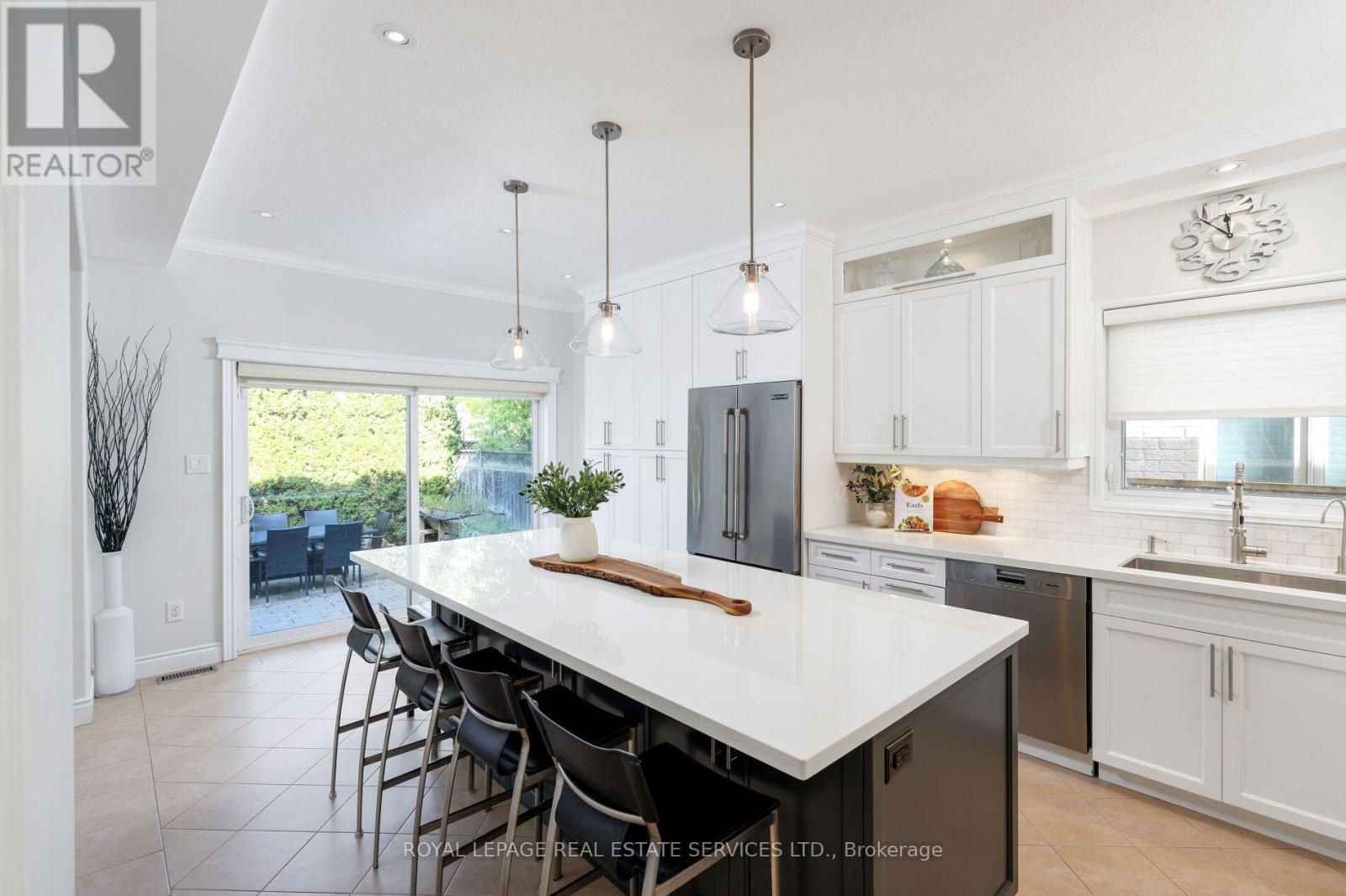 2619 North Ridge Trail, Oakville, ON photo 9