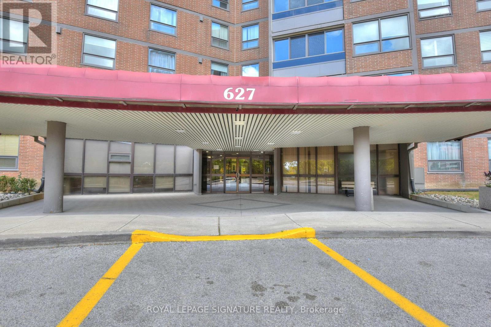 1507- 627 The West Mall, Toronto, ON photo 3