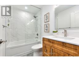 399 Perth Avenue, Toronto, ON M6P3Y5 Photo 11