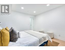 399 Perth Avenue, Toronto, ON M6P3Y5 Photo 17