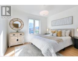 399 Perth Avenue, Toronto, ON M6P3Y5 Photo 9