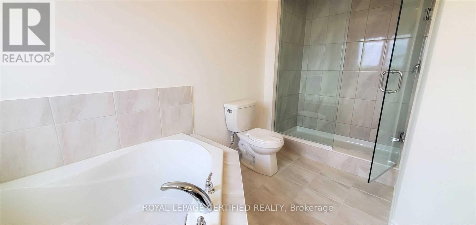 21 Munro Circle, Brantford, ON photo 14