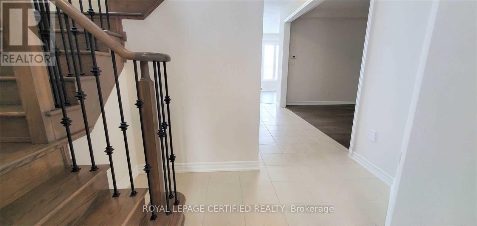 21 MUNRO CIRCLE - 5