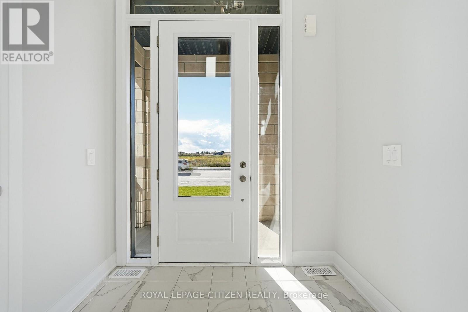 18 MCKAY AVENUE - 11