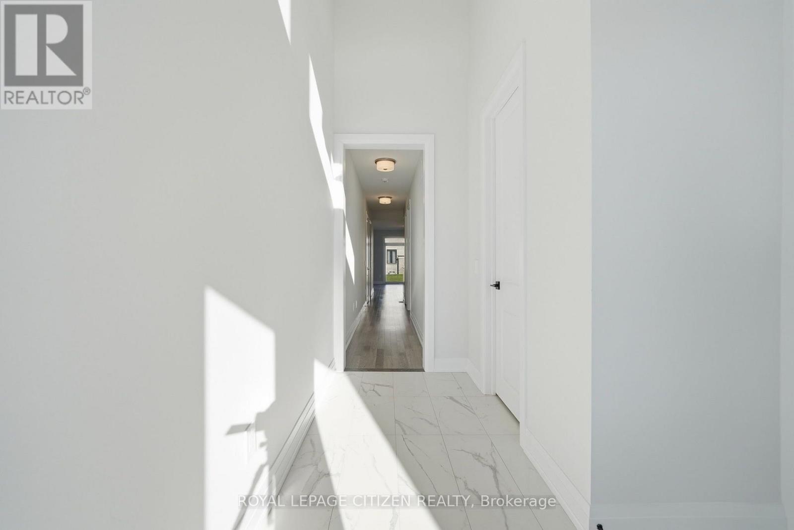 18 MCKAY AVENUE - 13