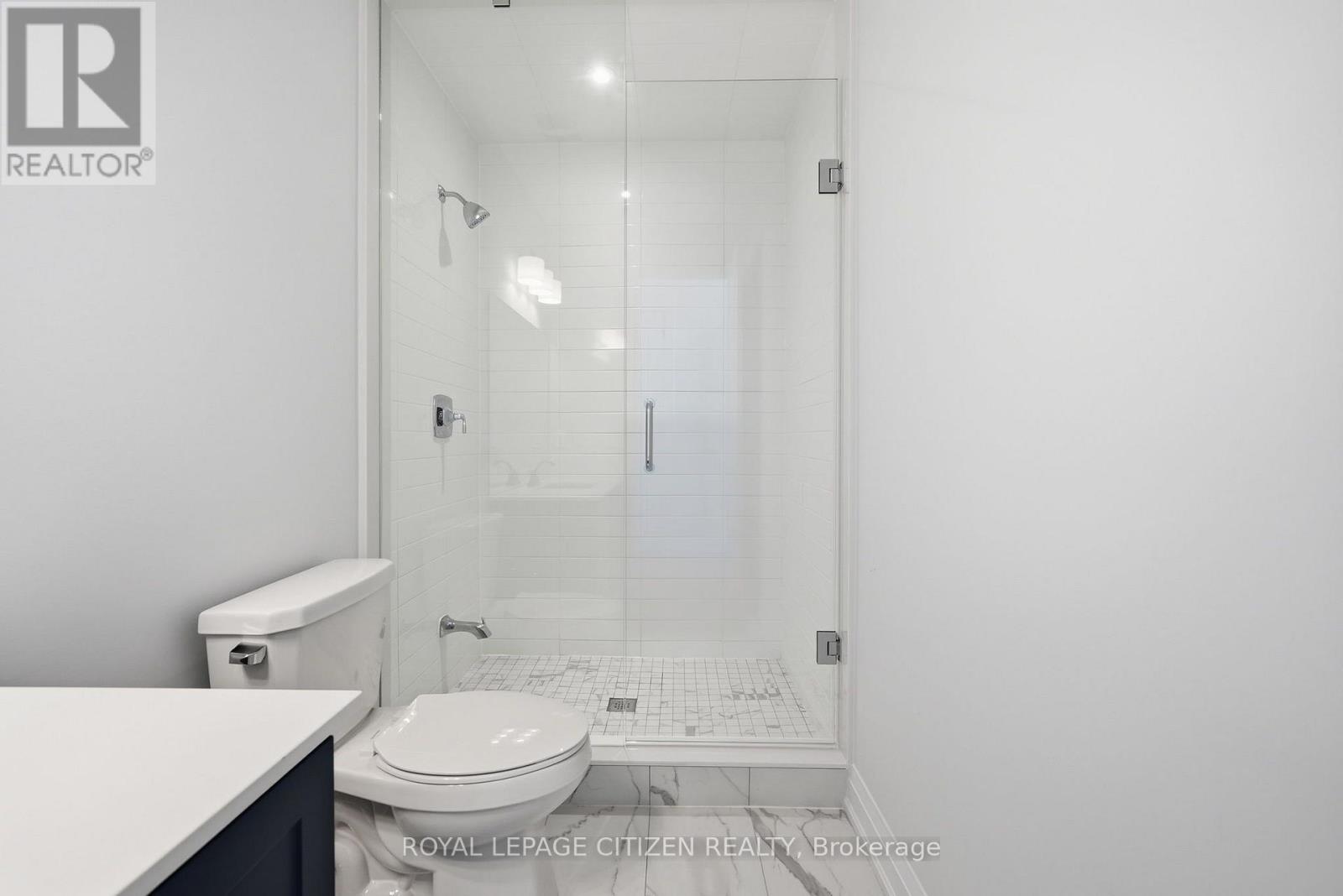 18 MCKAY AVENUE - Image 35