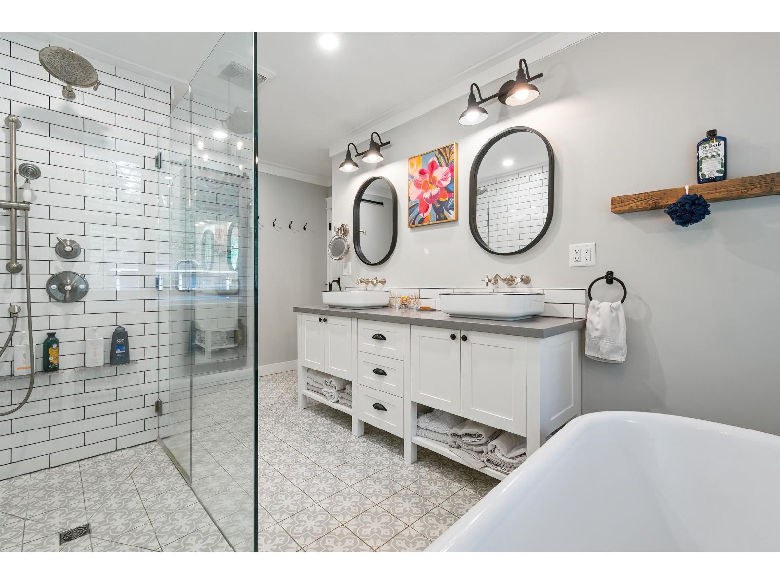 Photo of 33456 CLAYBURN ROAD 23