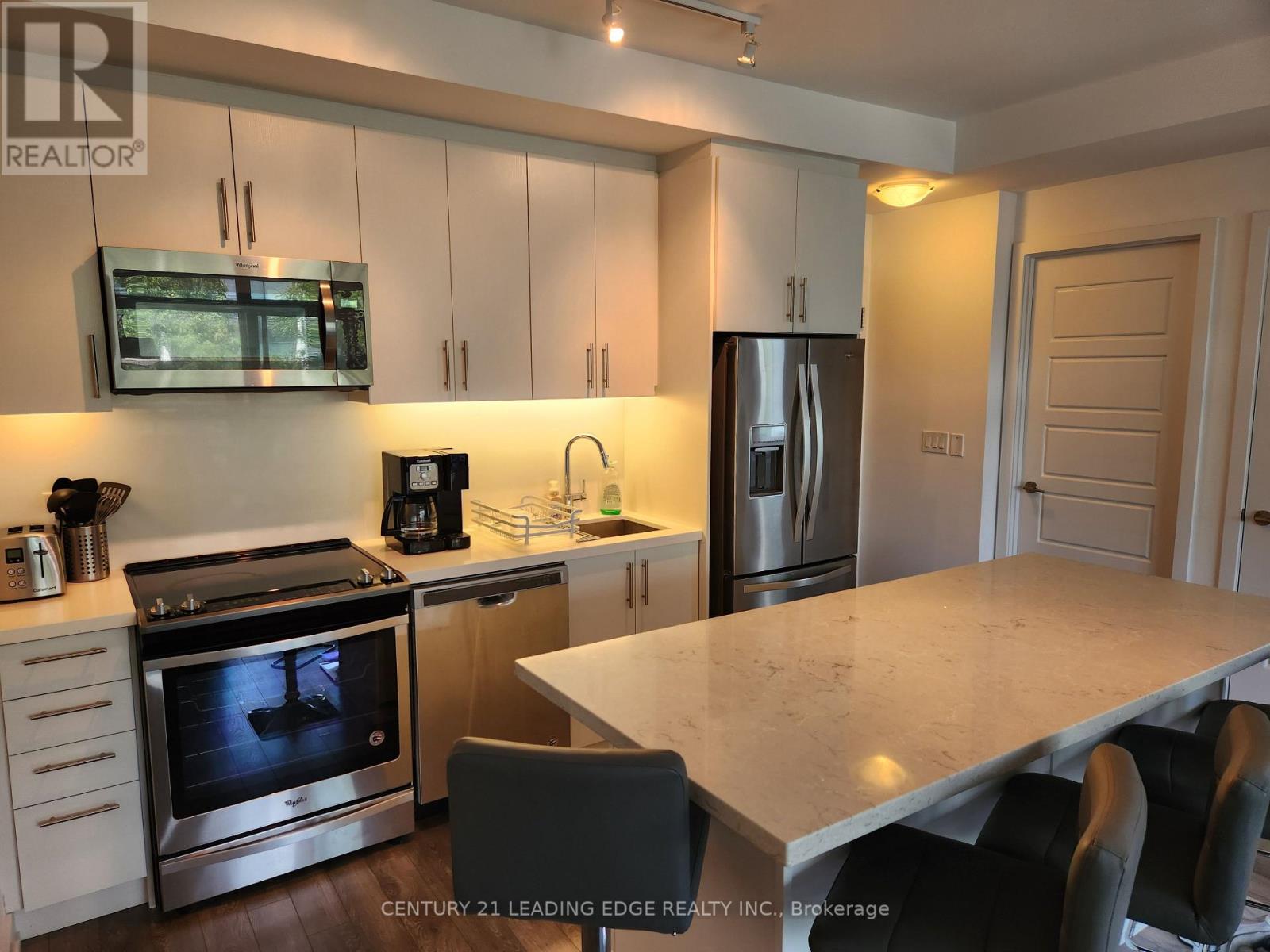 301 Sea Ray Avenue — photo 4