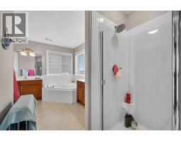 35 Rockyledge Rise Nw, Calgary, AB T3G5N1 Photo 24