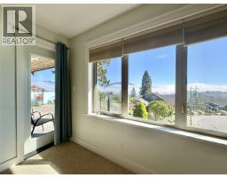 496 Spyglass Place, Gibsons, BC V0N1V9 Photo 22